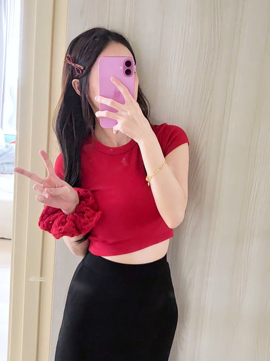 CHIC SHORT CROP TEE - RED