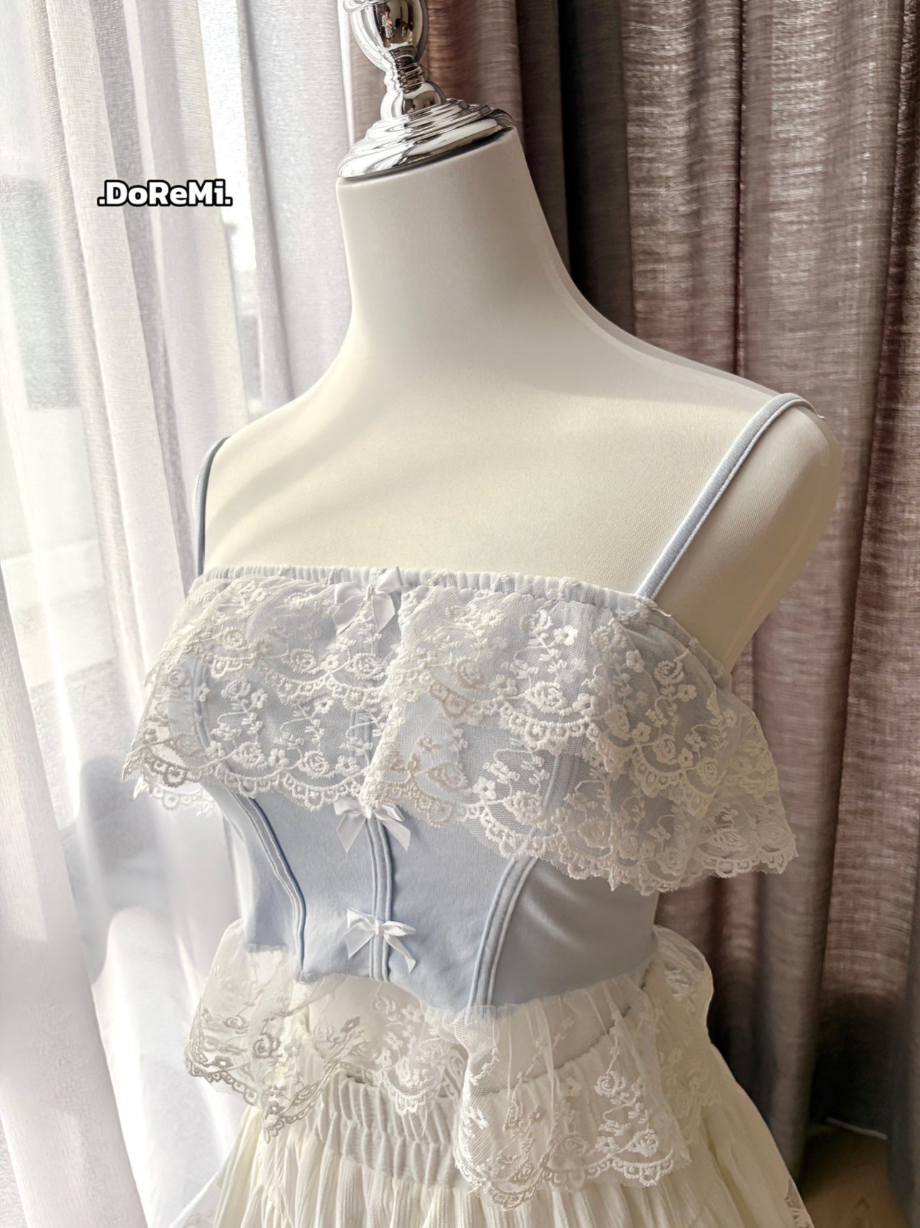 FAIRY VIBE CAMI TOP