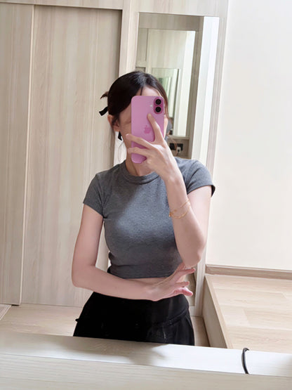 CHIC SHORT CROP TEE - GREY