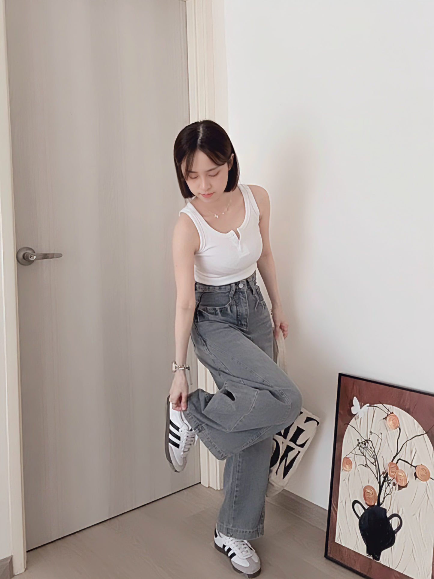 CURVE-CUT TAPERED BLUE JEANS - PETITEGIRLS 小个子定制款
