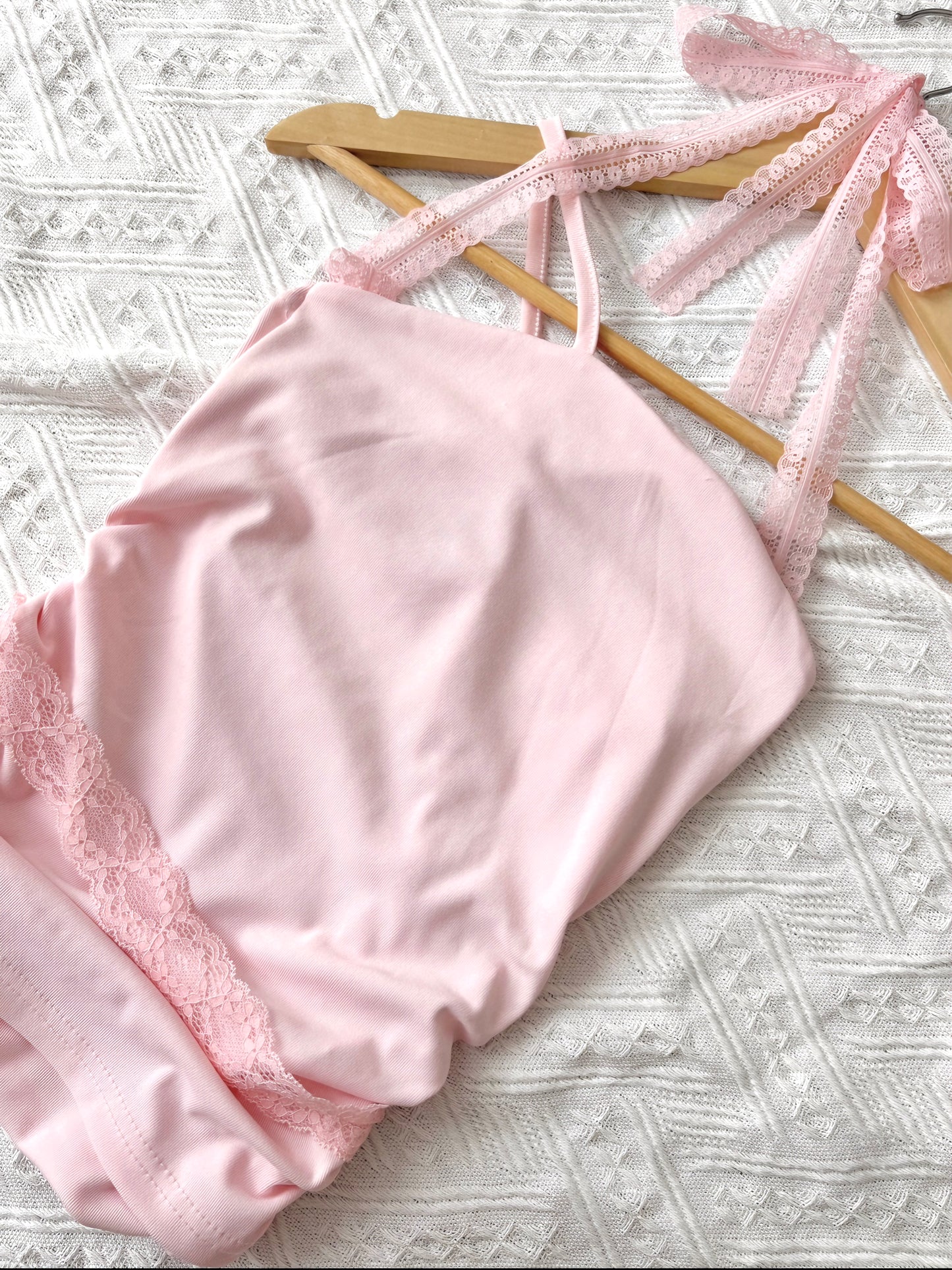 SOFT BLOOM PINK LACE MUSE