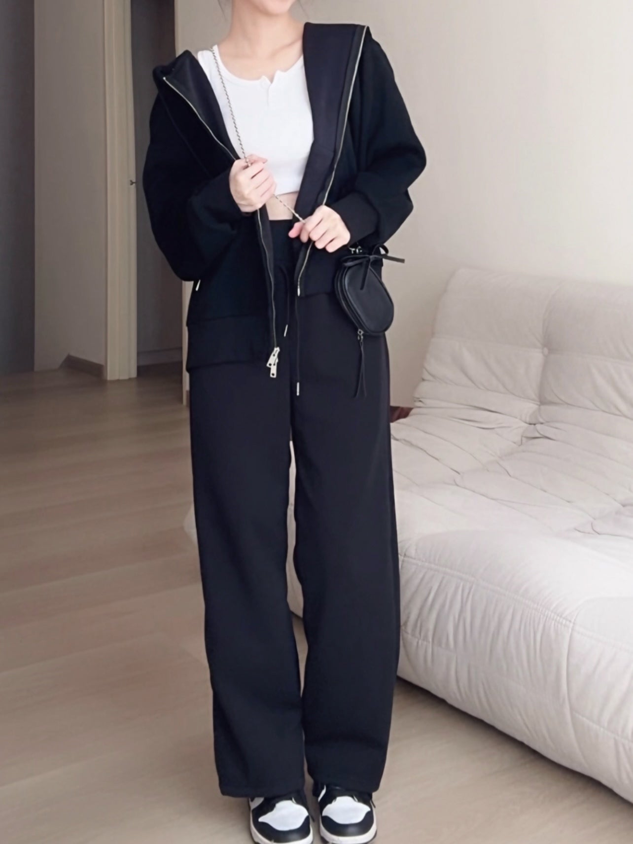 BLACK HOODIE JACKET