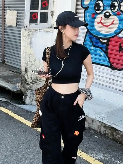 CHIC SHORT CROP TEE - BLACK