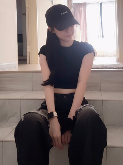 CHIC SHORT CROP TEE - BLACK