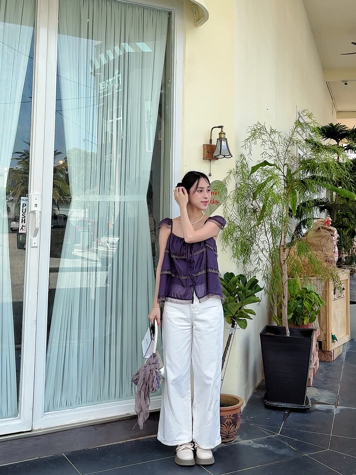 WHITE WIDE-LEG JEANS WITH CONTOUR SEAMS - PETITEGIRLS 小个子定制款